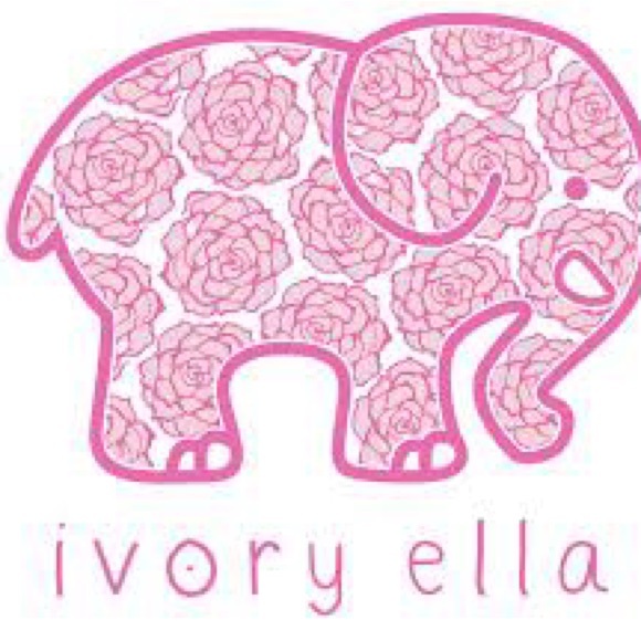 Adorable, Ivory Ella fit & fresh sling lunch bag❤️ - Picture 3 of 3
